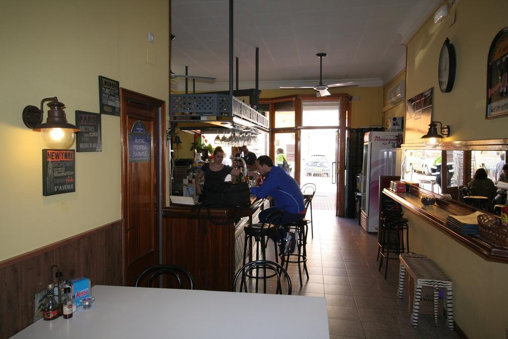 Hostal Juventus Portbou Exterior foto