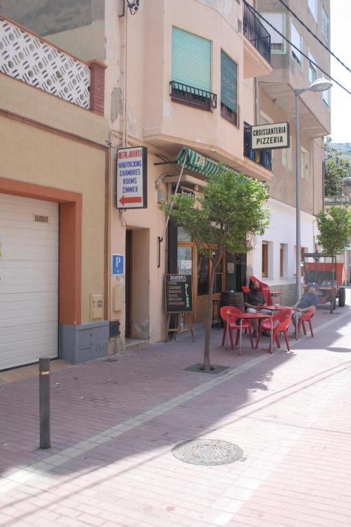 Hostal Juventus Portbou Exterior foto