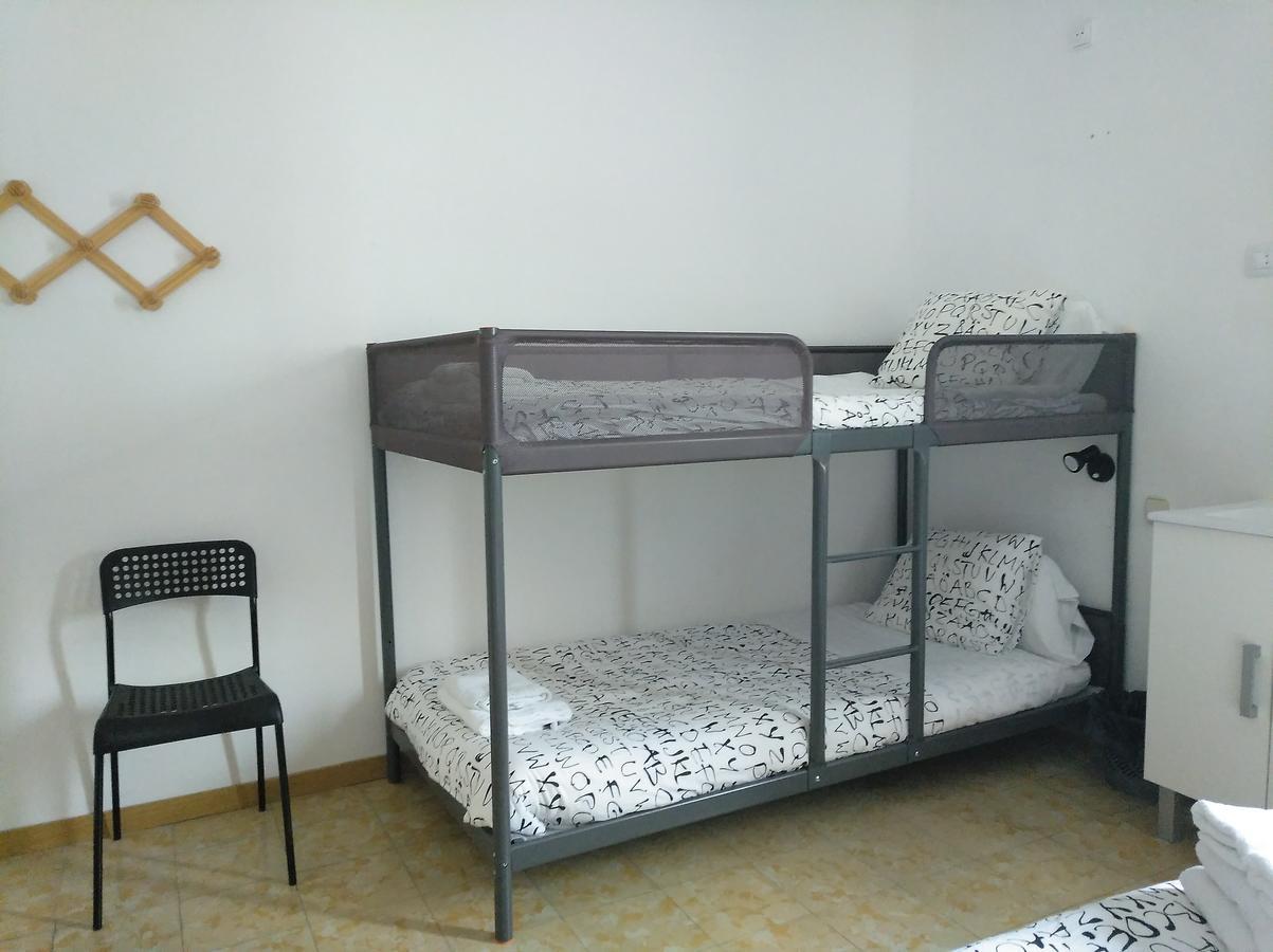 Hostal Juventus Portbou Exterior foto